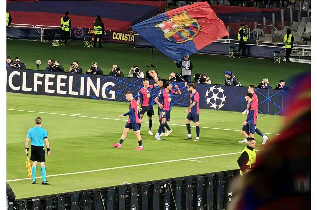 包含欧洲篮球俱乐部赛季收官,巴塞罗那卫冕冠军,球迷欢呼的词条 包含欧洲篮球俱乐部赛季收官,巴塞罗那卫冕冠军,球迷欢呼的词条