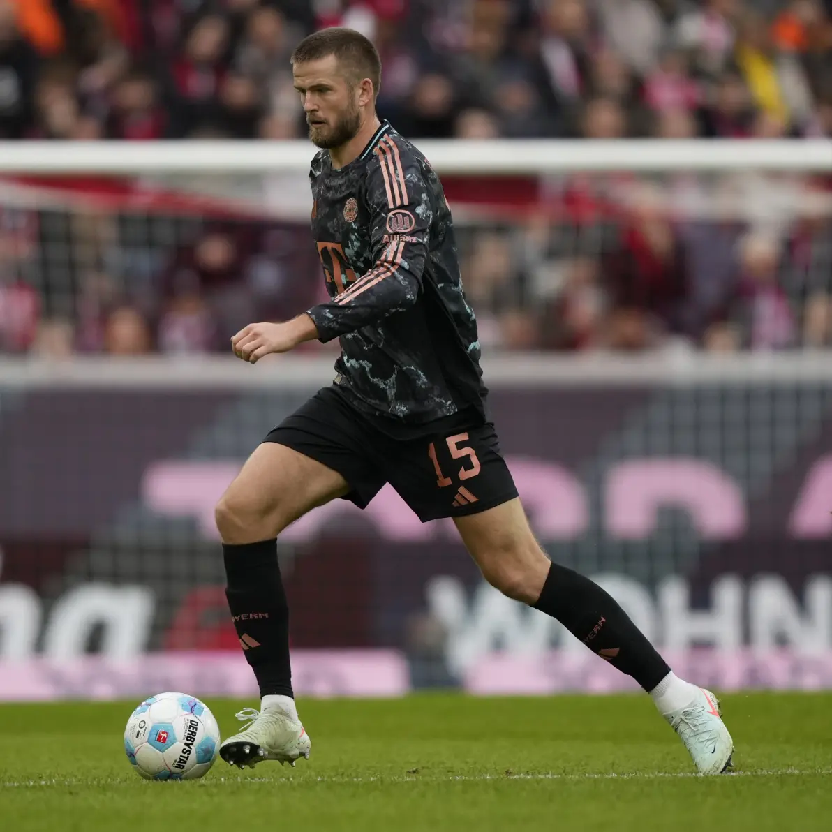 弗赖堡主场告捷,德甲中游球队崭露头角的简单介绍 弗赖堡主场告捷,德甲中游球队崭露头角的简单介绍