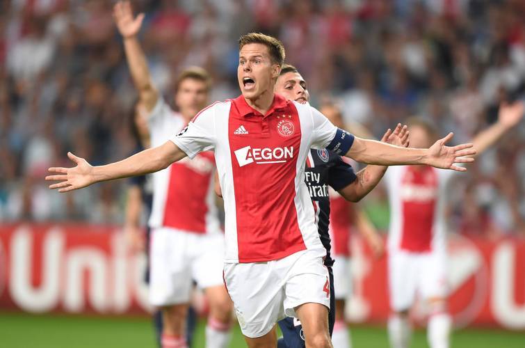 包含阿尔克马尔领衔荷甲得分榜，个人能力抢眼的词条