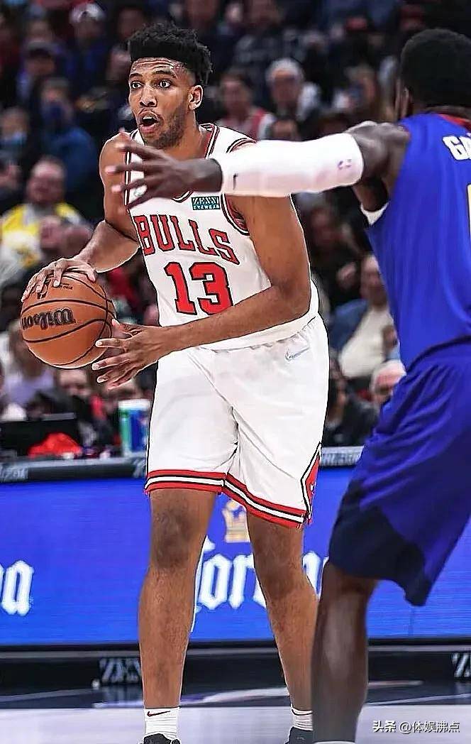 公牛遭受雪藏，球队整体士气低迷的简单介绍