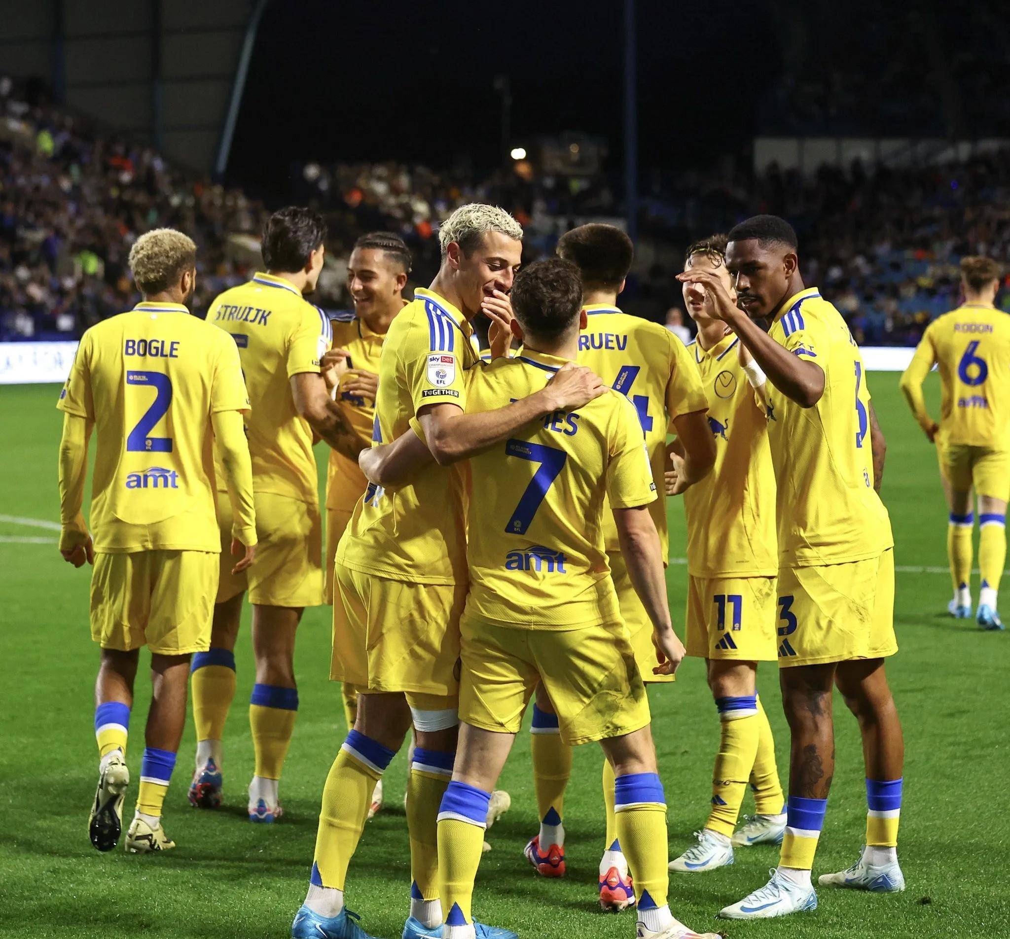 星空体育官方登录入口-包含火爆对抗赛场，球队实力愈发强劲的词条