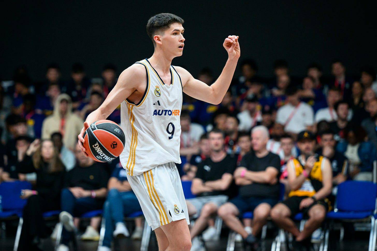 星空体育登录入口-俄罗斯女子篮球联赛季末总结，明星球员青睐升值的简单介绍